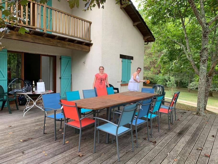 Grande maison avec parc de 6000m2 Pompiey Extérieur photo